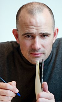 photograph of US novelist Mark Z. Danielewski